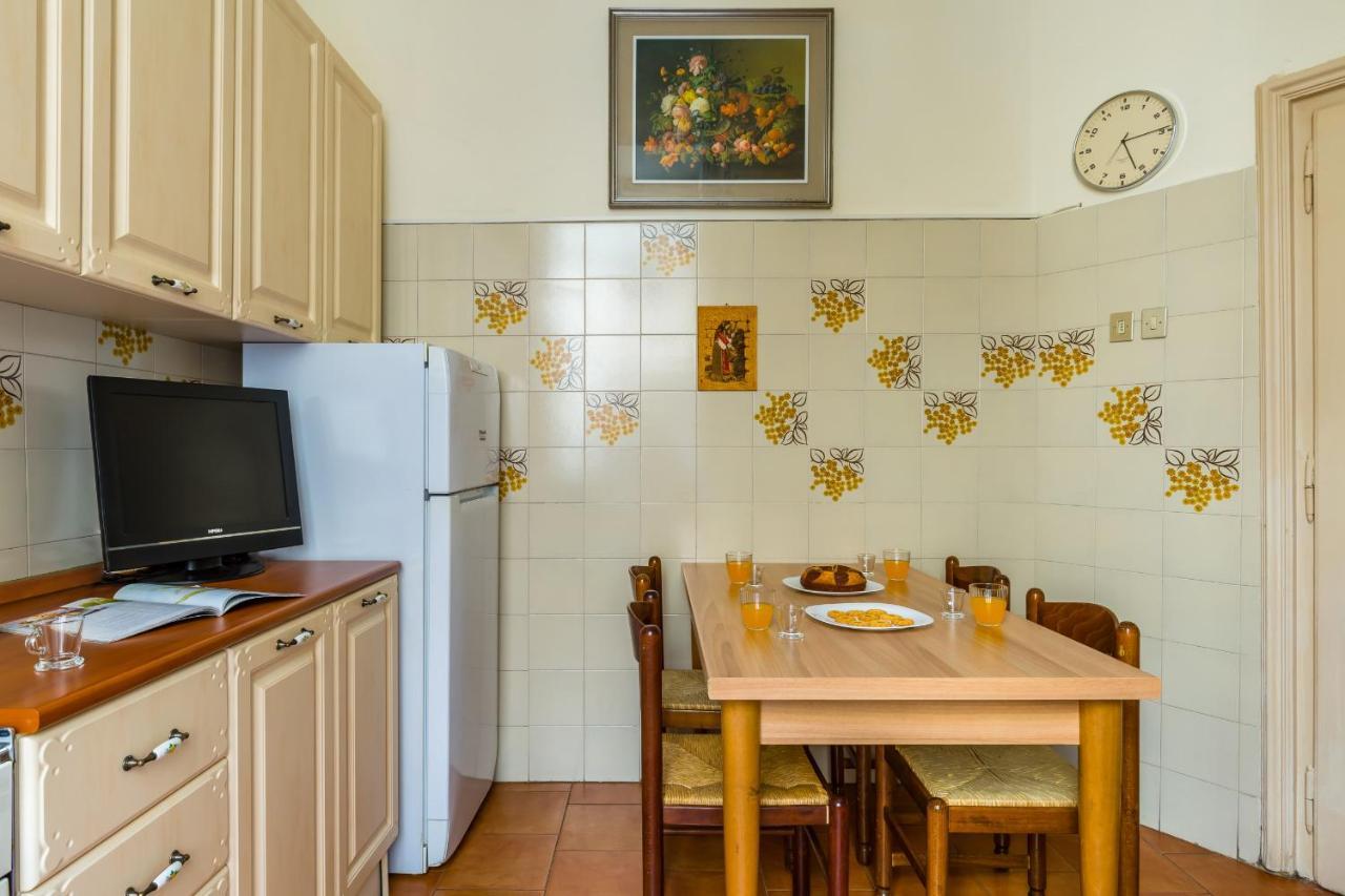Rettifilo Family Apartment By Wonderful Italy 나폴리 외부 사진